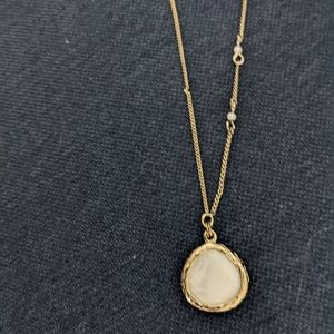 Gold & ivory color vintage style necklace